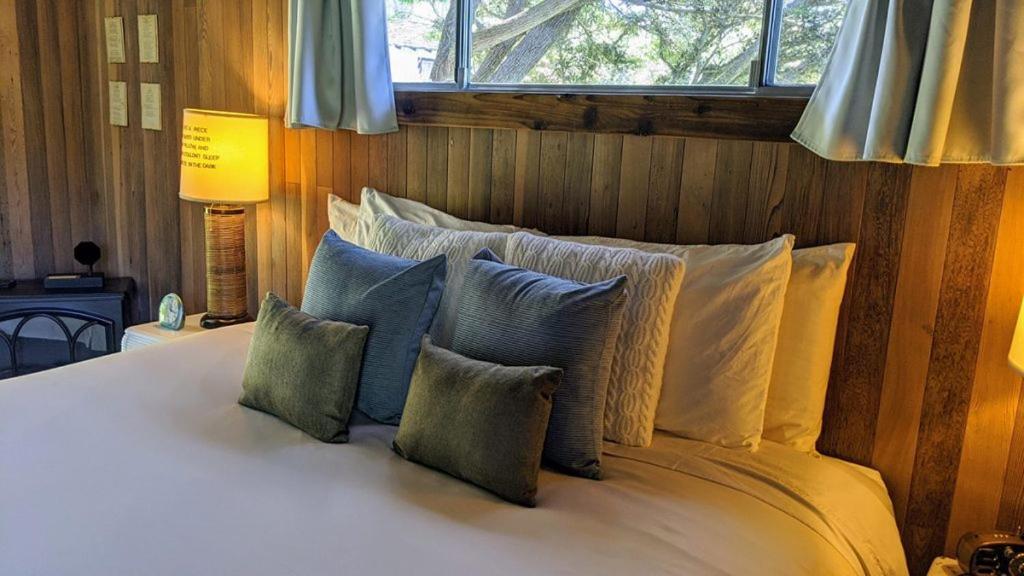 The Andiron Seaside Inn & Cabins Little River Bagian luar foto
